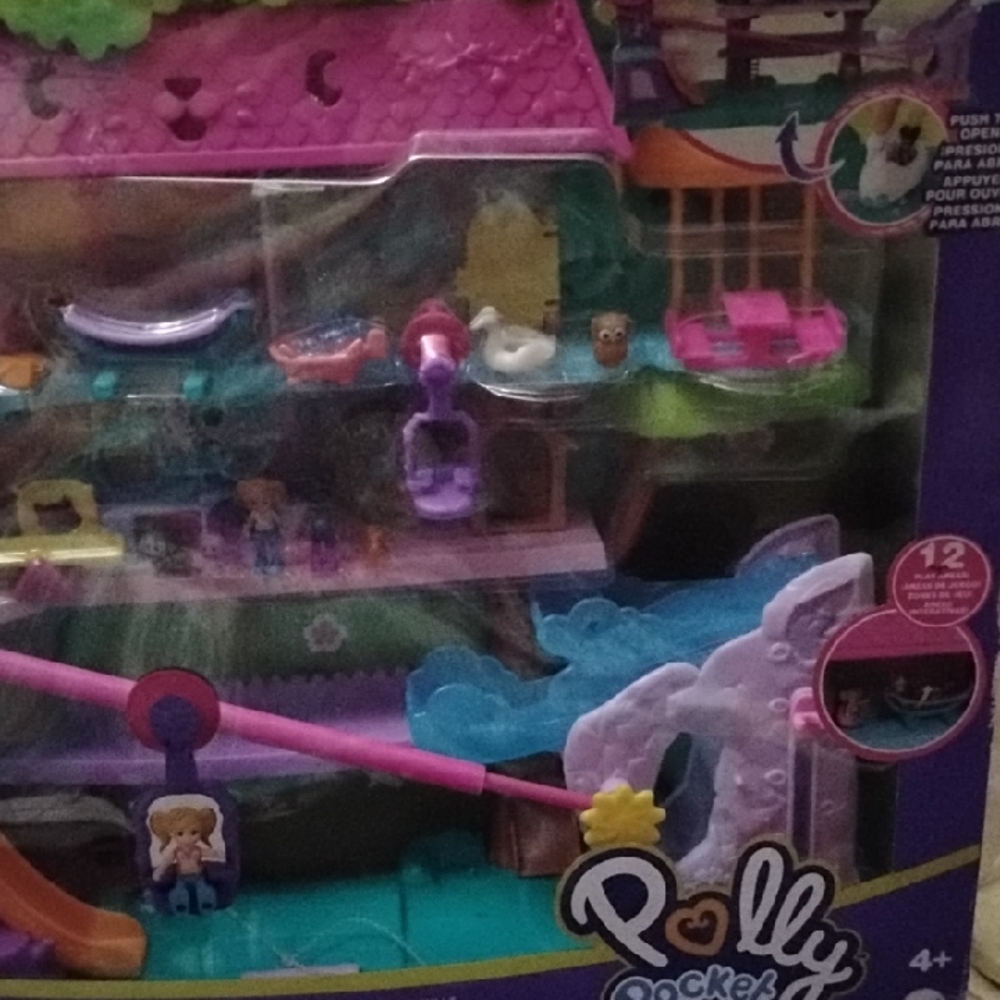 Polly Pocket Playset with Pink and Blue Accents